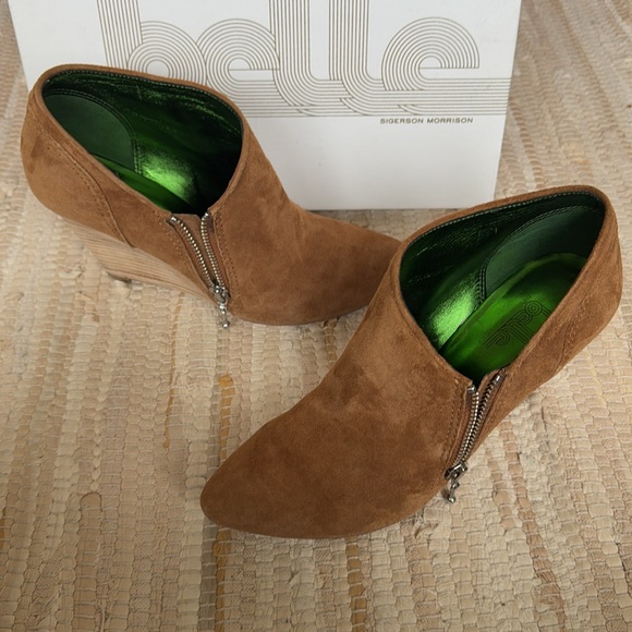 Belle by Sigerson Morrison suede ankle booties - Picture 1 of 5